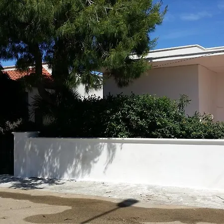 Casa Ariosto 3 *